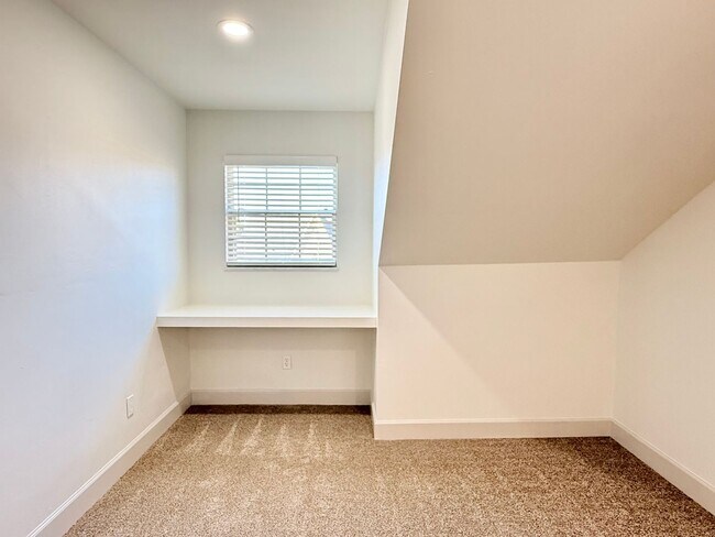 Foto del edificio - Quiet & Cute! Remodeled 1 Bed, 1 Bath Near...
