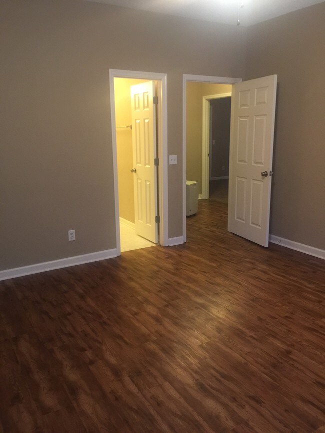 Foto del edificio - 2666 Joshua Cir