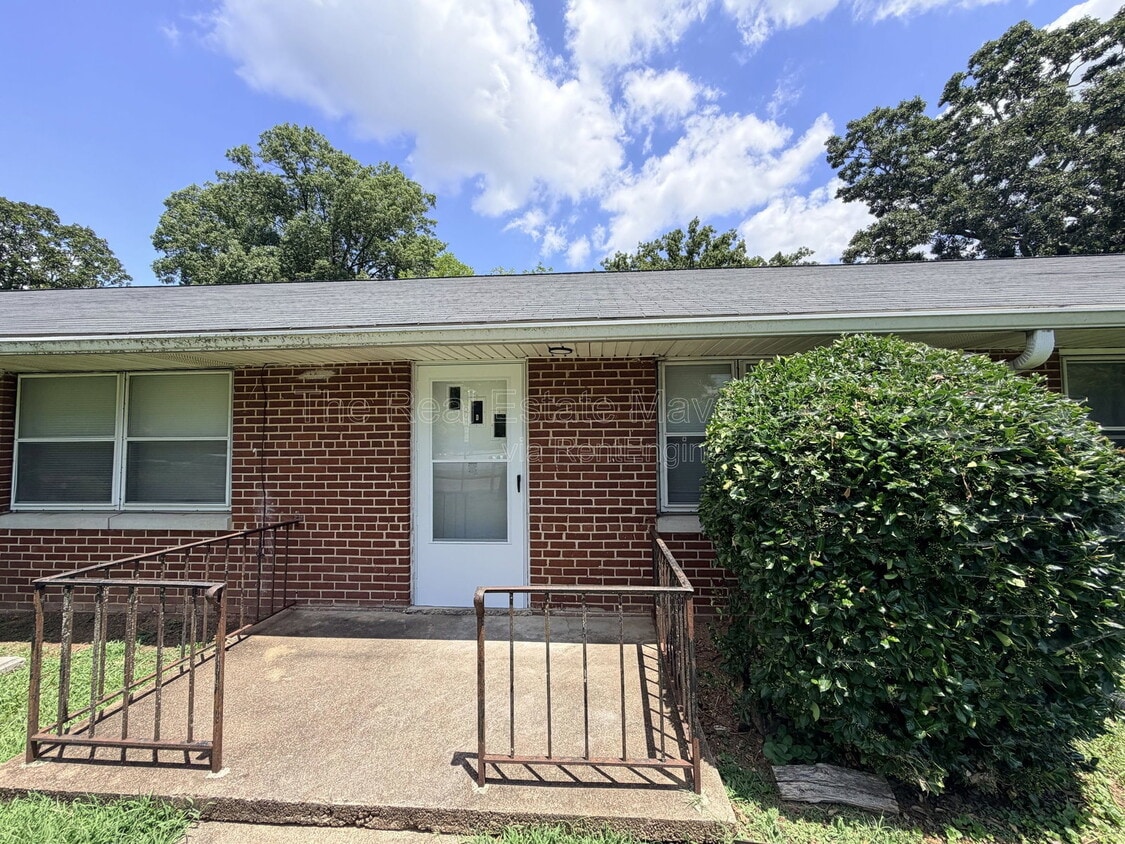 Photo - 5601 Belaire Drive