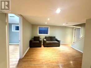 Building Photo - 116 Rexway Dr