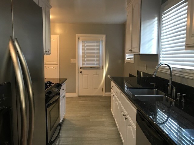 Foto del edificio - Modern Luxury 4BD/2BA Bixby Knolls Home - ...