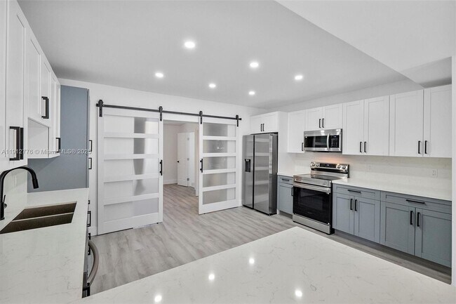 Foto del edificio - 11730 NW 3rd Ave