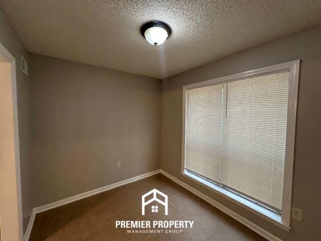 Foto del edificio - 5599 Sweet Gum Dr