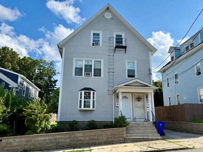 Foto del edificio - 32 Highland St