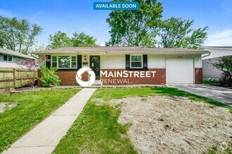 Building Photo - 1374 Chesterton Square S