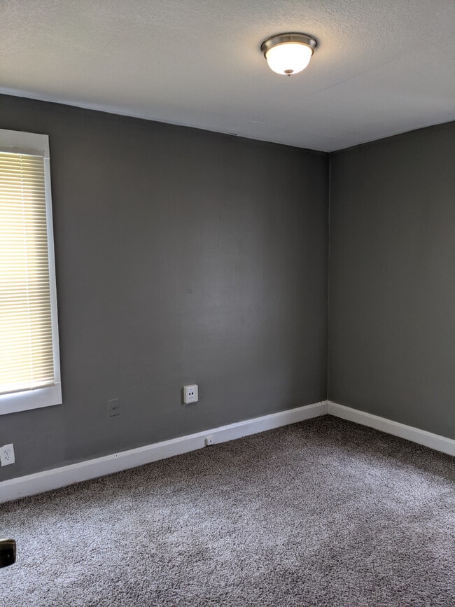 911 N Linwood Ave House Rental in Indianapolis, IN