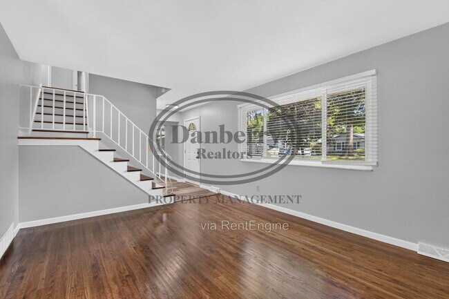 Foto del edificio - 6946 Kinsman Dr