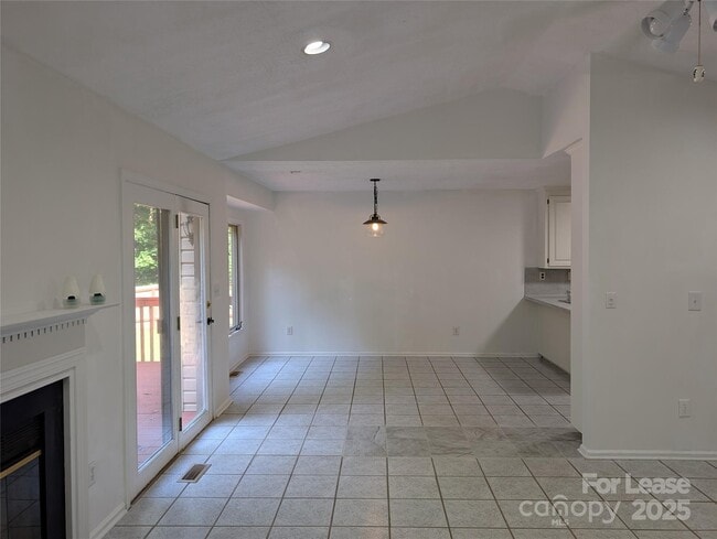 Building Photo - 110 Wood Thrush Ln