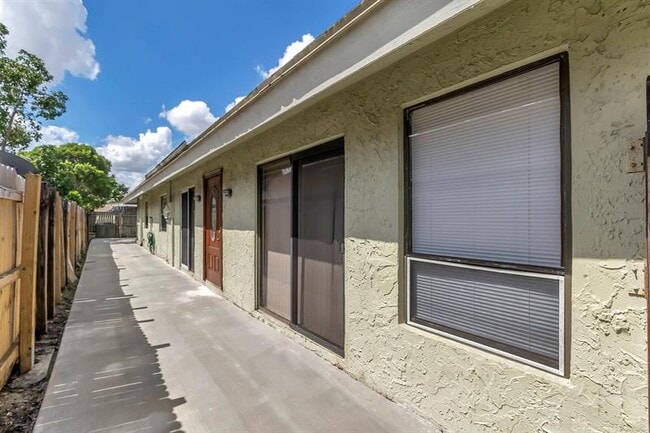 Building Photo - 7432 SW 12th Ct