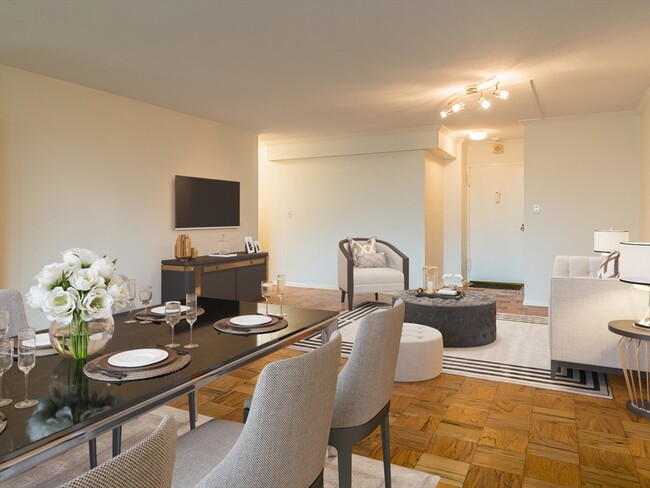 Building Photo - 9 Hawthorne Pl