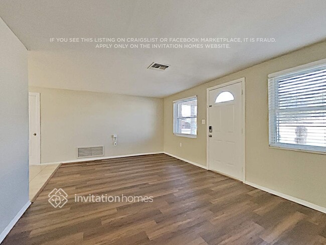 Building Photo - 3054 Brompton Dr