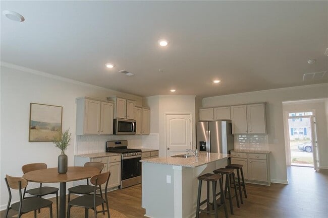 Foto del edificio - 2715 Piper Dr