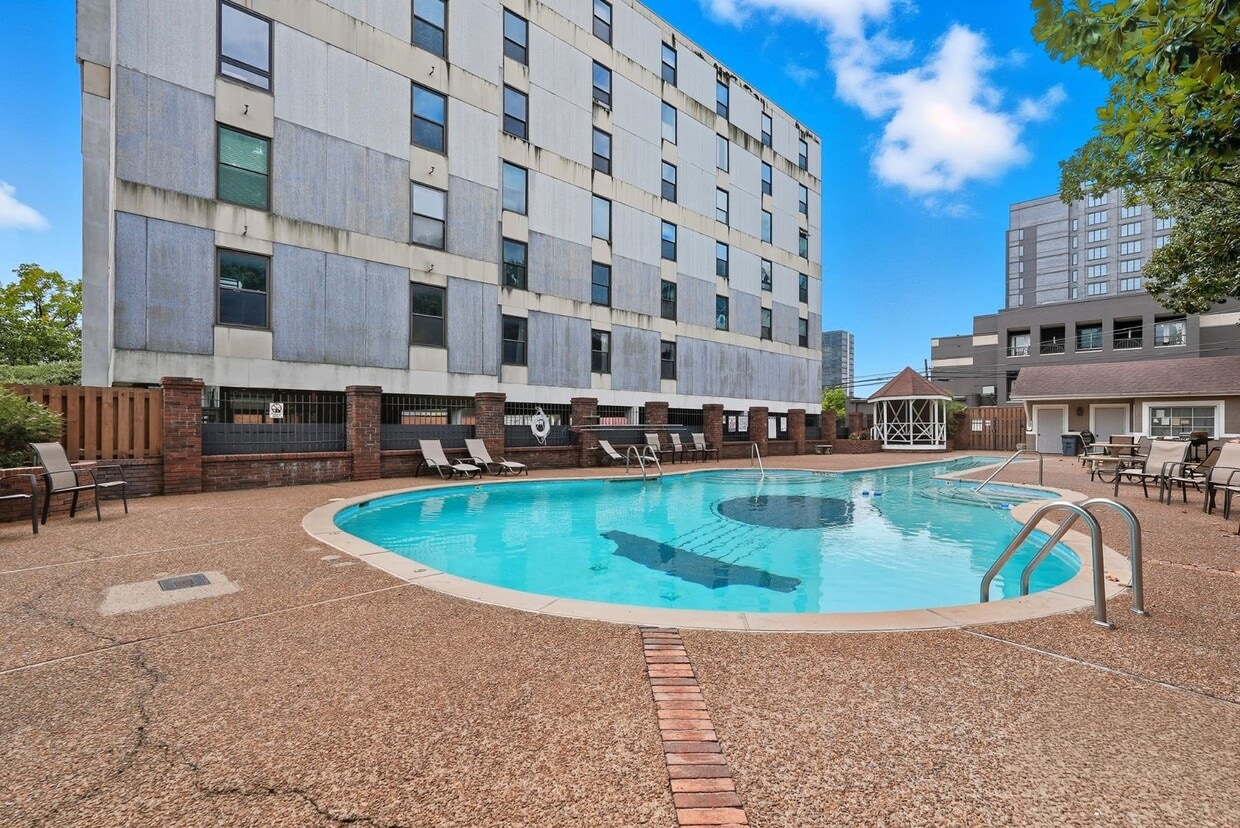 Music Row Condo near the Roundabout! - Music Row Condo near the Roundabout!