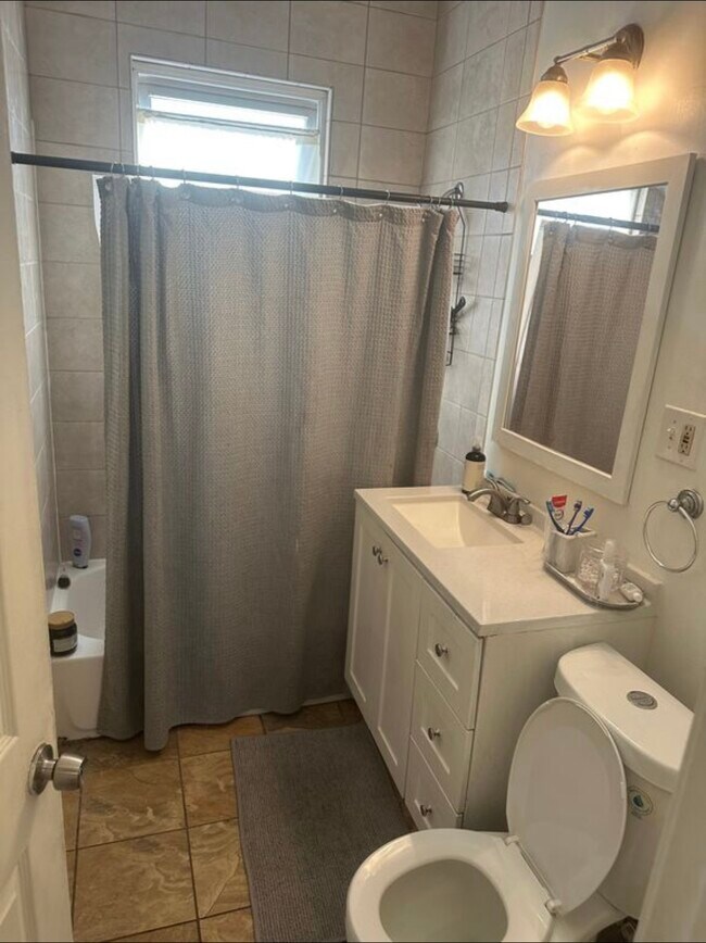 Foto del edificio - 18 Wentworth Ter