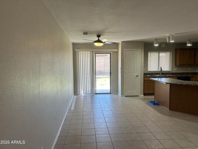 Building Photo - 16112 N 138th Dr