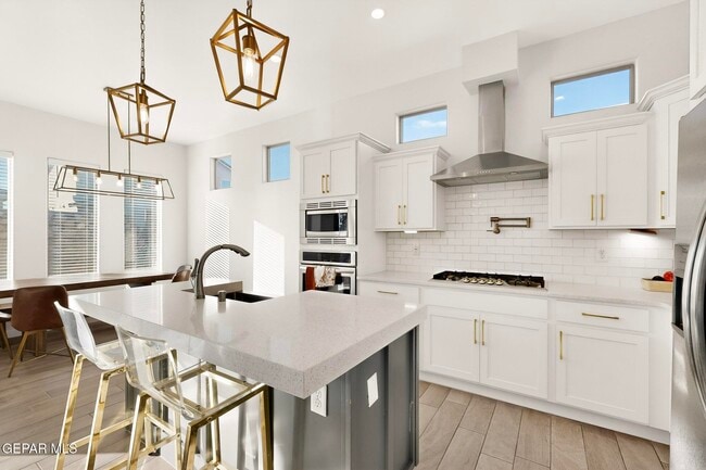 Building Photo - 905 Witton Pl