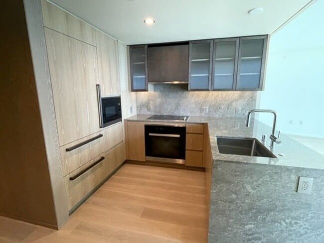 Building Photo - Brand New Koula 1-Bedroom!