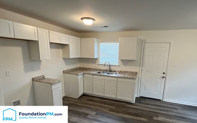 Foto del edificio - 3679 Tchulahoma Rd