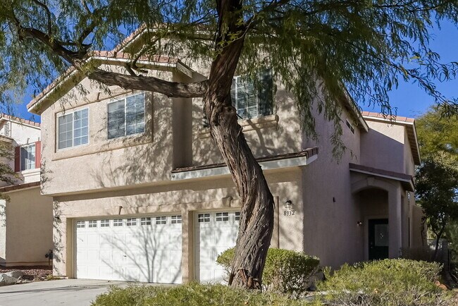 Building Photo - 8932 Spinning Wheel Ave