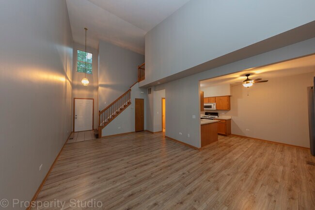 Foto del edificio - 2500 Oak Tree Ln