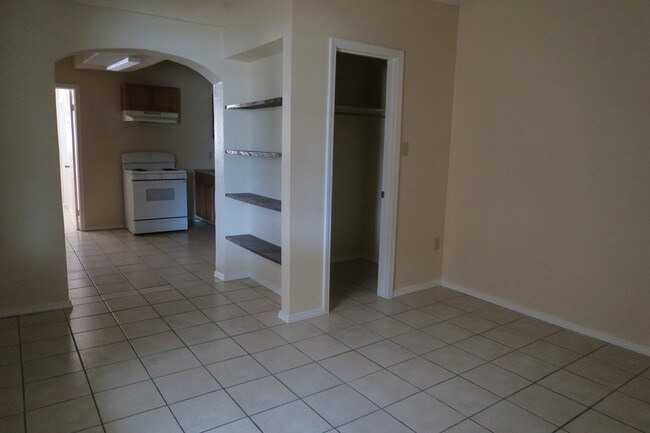 Building Photo - 4610 Arlen Ave