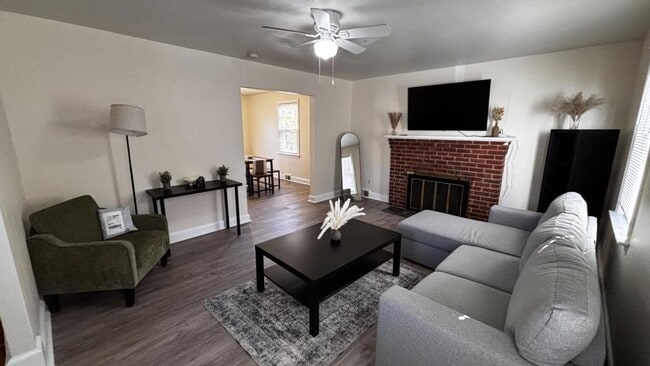 Foto del edificio - 8411 Potomac Ave