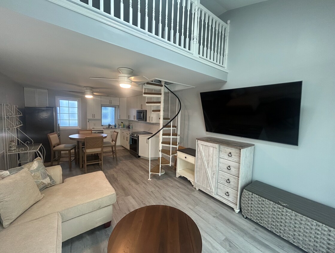 Foto principal - 8306 Atlantic Ave