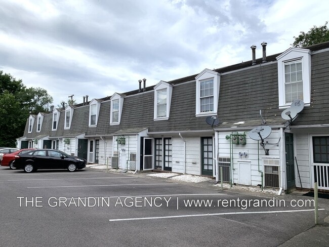 Foto del edificio - 1803 Grandin Rd SW