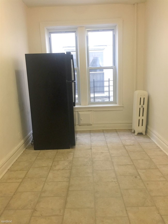 Foto del edificio - 223 E 94th St