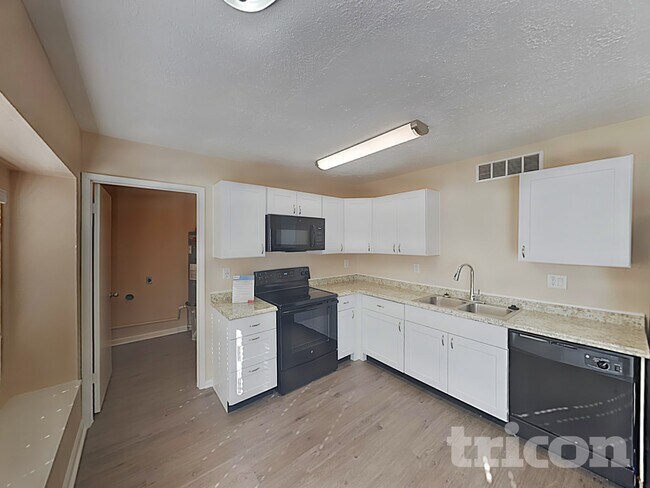 Foto del edificio - 17503 Nordway Dr
