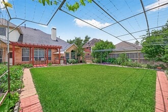 Building Photo - 2011 Edendale Cir