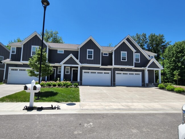 Building Photo - 333 Maddalena Ln