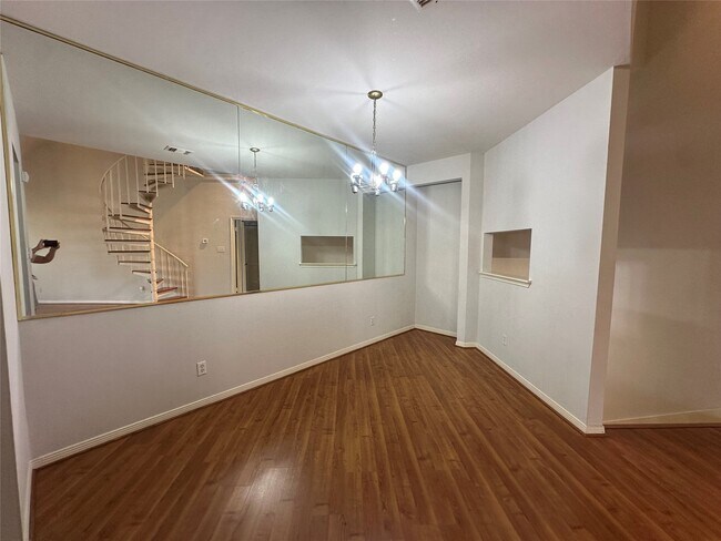 Building Photo - 4144 Greystone Way