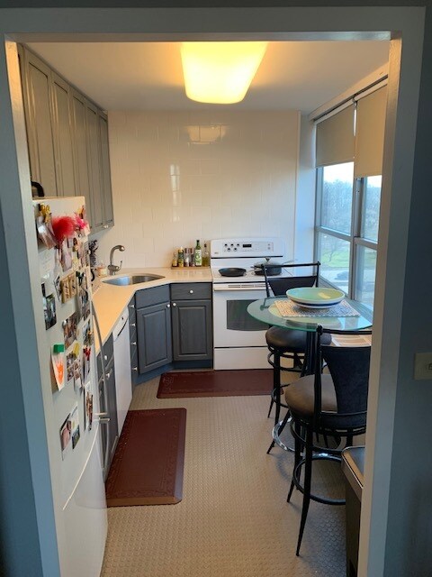 Foto del edificio - 3550 N Lake Shore Dr