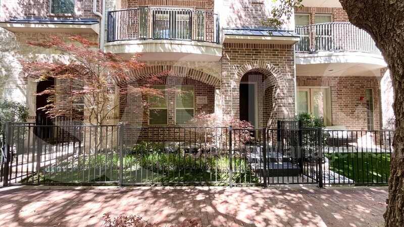 Primary Photo - 5025 Calloway Drive