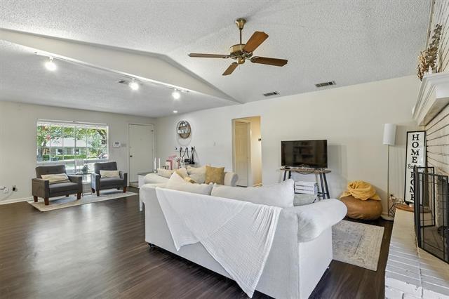Foto del edificio - 432 Sandy Trail