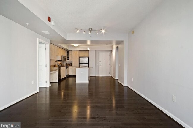 Building Photo - 440 L St NW
