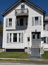 Building Photo - 166 Church St