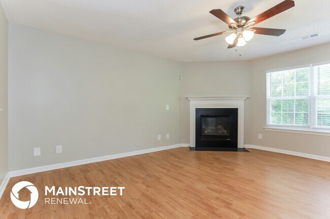 Foto del edificio - 3511 Devon Chase Rd