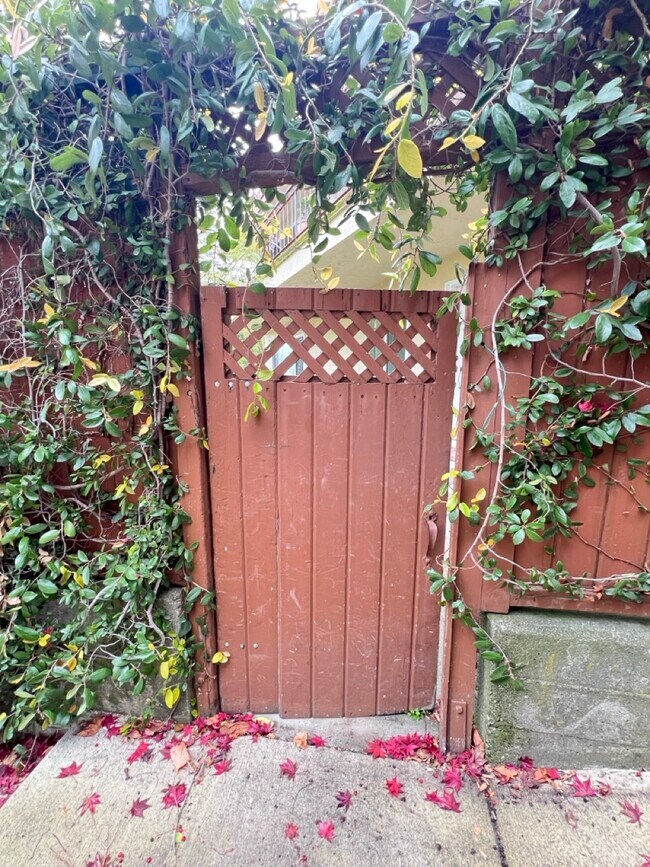 Photo - 3 Rolph Park Ct House