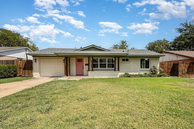 Foto del edificio - 13520 Glenside Dr