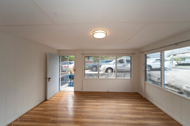 Building Photo - 45-244 Wena St