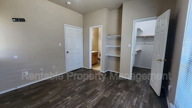 Building Photo - 110 Collett Ct