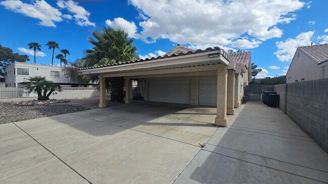 Building Photo - 541 Eldora Ave