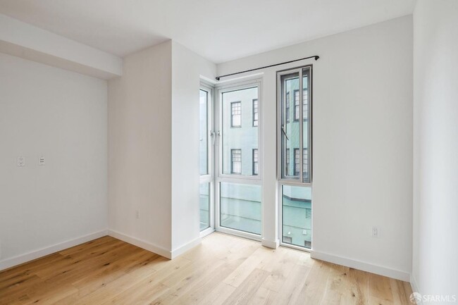 Foto del edificio - 388 Fulton St