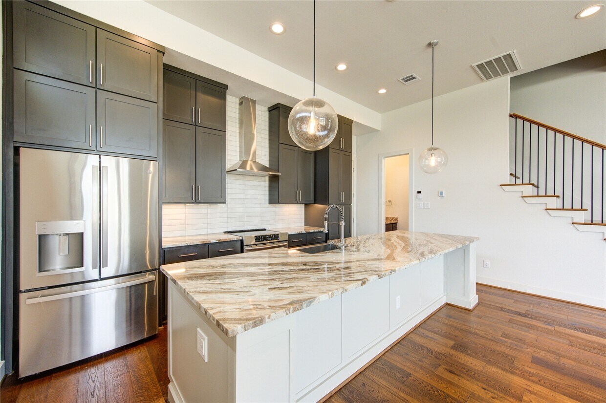 Foto del edificio - 2418 Gray St