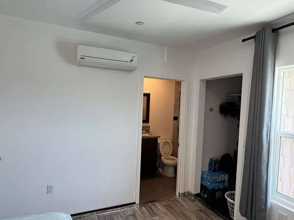 Foto del edificio - 119 S Curtis Ave