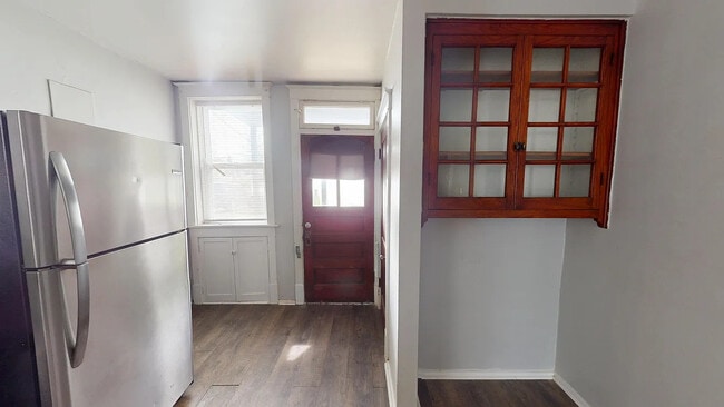 Foto del edificio - 4226 Dewey Ave