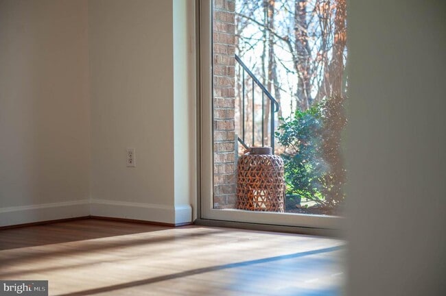 Building Photo - 10600 PARTRIDGE Ln