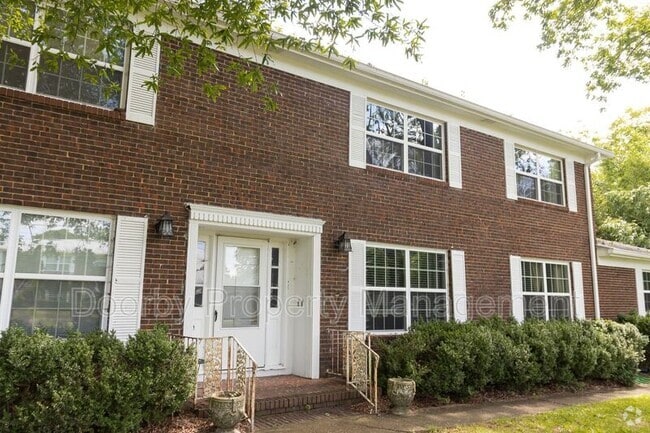 Building Photo - 4235 Greenbriar Rd